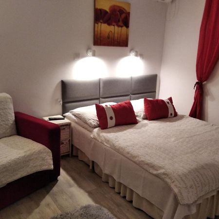 Zielone Wzgorze Na Starowce Apartment ซานดอเมียร์ช ภายนอก รูปภาพ