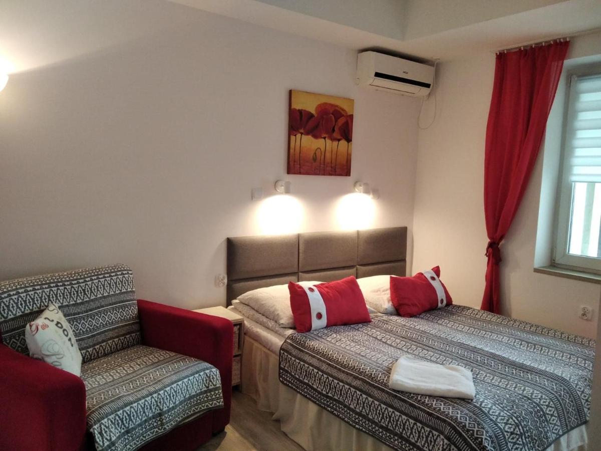Zielone Wzgorze Na Starowce Apartment ซานดอเมียร์ช ภายนอก รูปภาพ