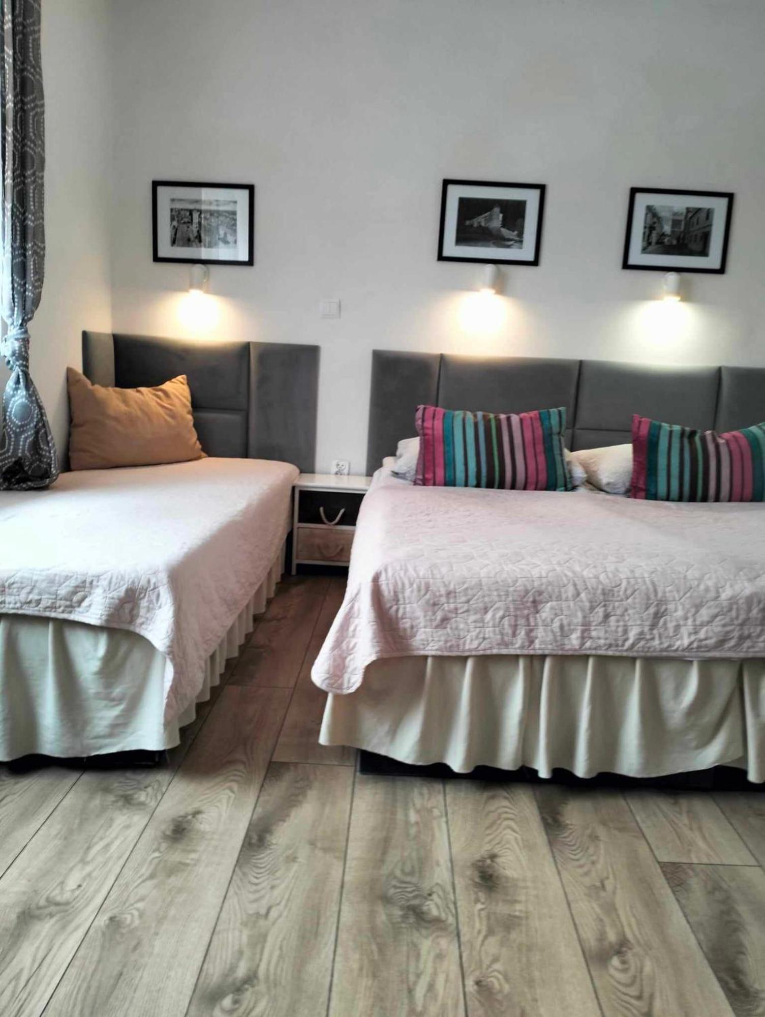 Zielone Wzgorze Na Starowce Apartment ซานดอเมียร์ช ภายนอก รูปภาพ